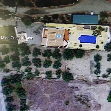 Casa Mica Bed & Breakfast